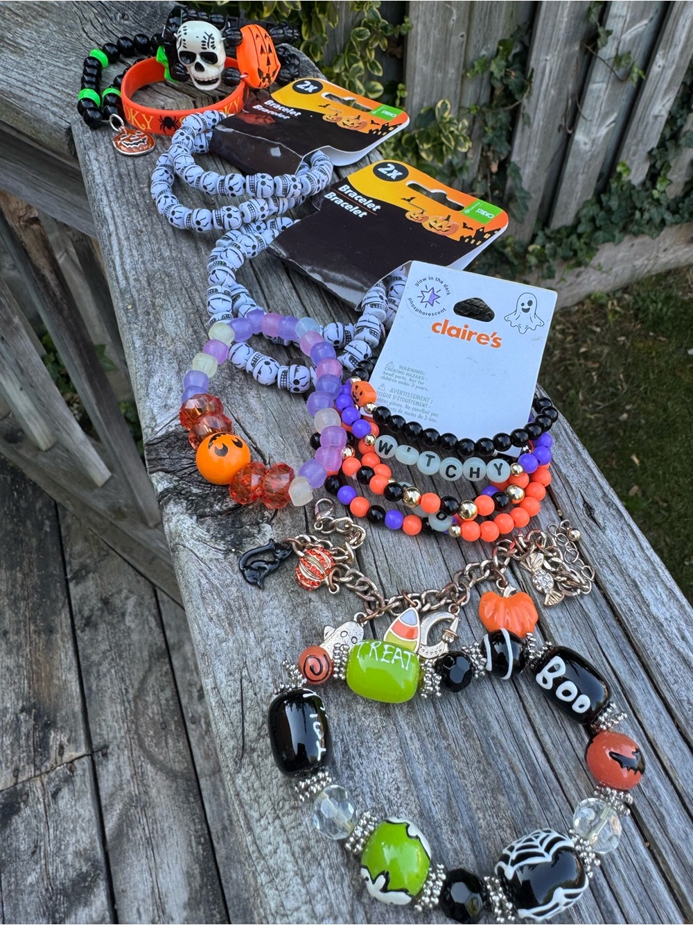 Halloween Charm & Beaded Bracelet Lot — Orange Black Purple Green